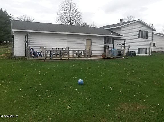 3rd image of 422 W Charlotte St