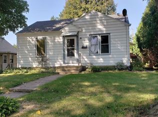 757 Boston Ave, Waterloo, IA 50703