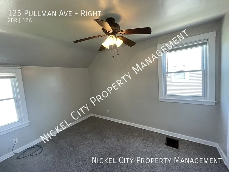 125 Pullman Ave #RIGHT — Photo 4
