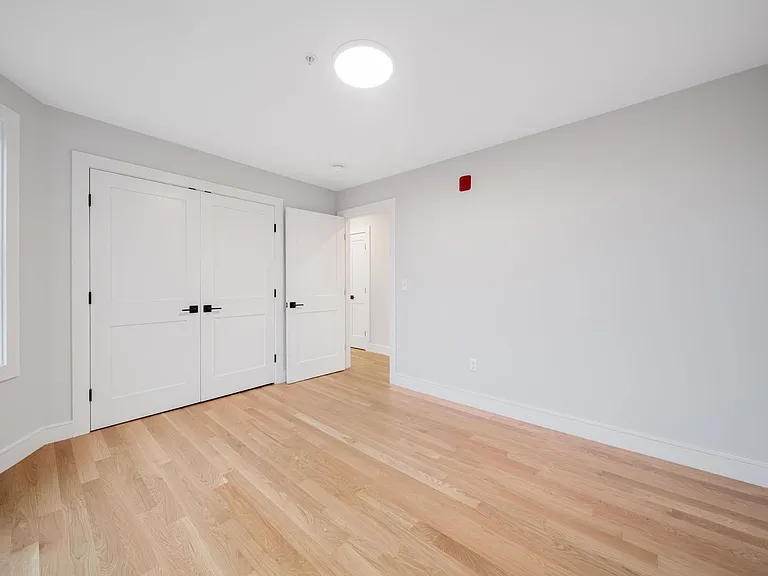 7-9 Wenham St #3 — Photo 6