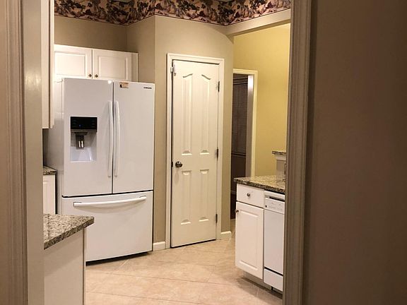 3rd image of 2913 Cassena Ct