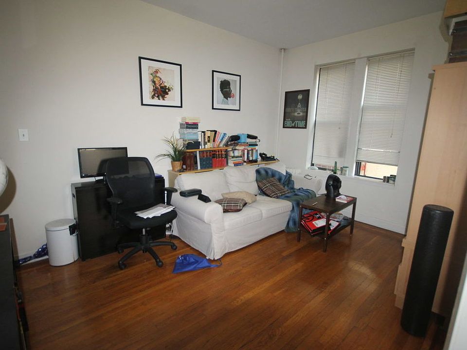 1st image of 2564 35th St APT 3C