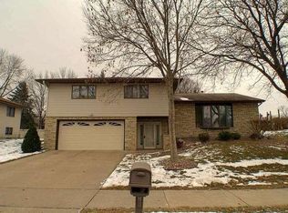 604 Oak Ave N, Onalaska, WI 54650