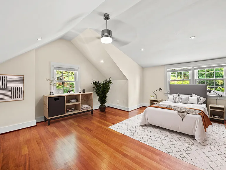 3017 S Hill St — Photo 44