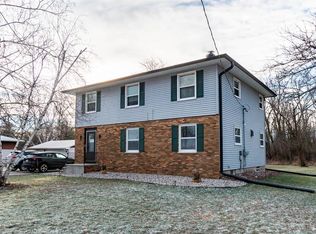 W9219 Sunset Bay Dr, Beaver Dam, WI 53916