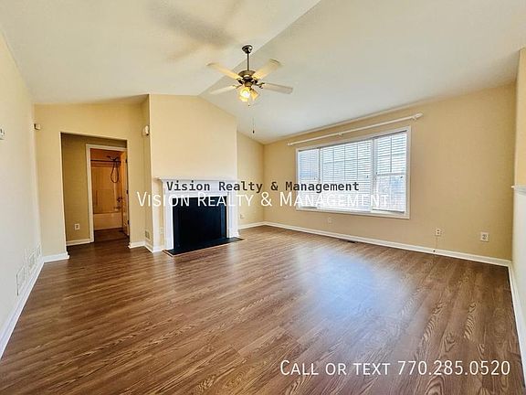 3rd image of 4841 Ventnore Pl