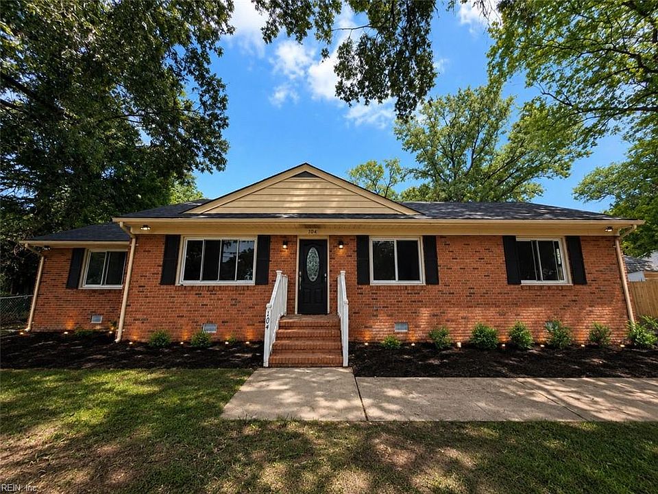 1st image of 104 N Myra Dr
