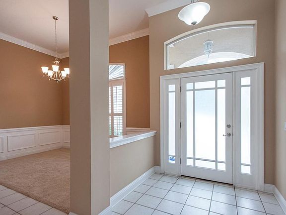 4th image of 9010 Deercress Ct