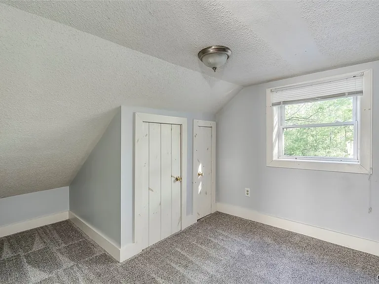 544 S Mechanic St — Photo 35