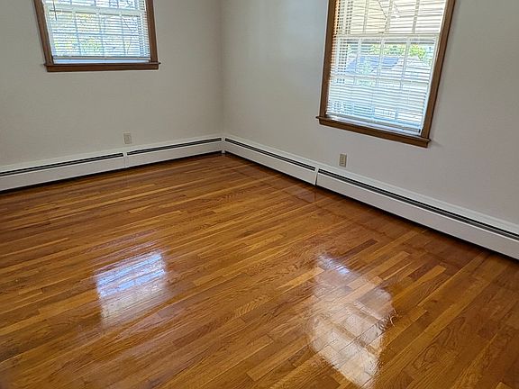 5th image of 110 Summit St #8