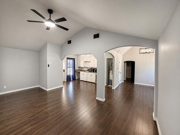 3rd image of 1403 E 11th Pl