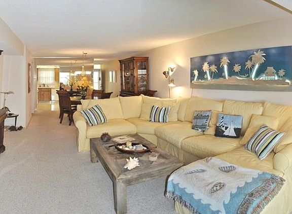 3rd image of 1868 Shore Dr S APT 309
