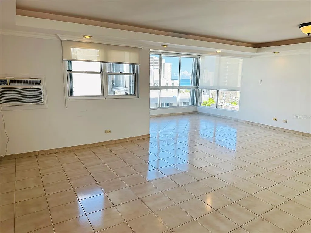 Building Photo - 81 Kings Ct #10A