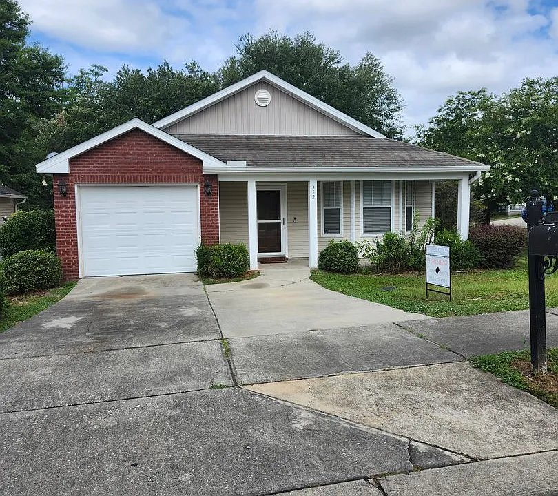 552 Brooke Hampton Dr