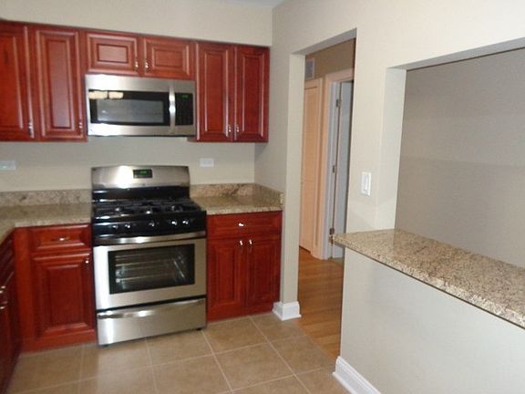 3rd image of 7401 Blackburn Ave #I-105