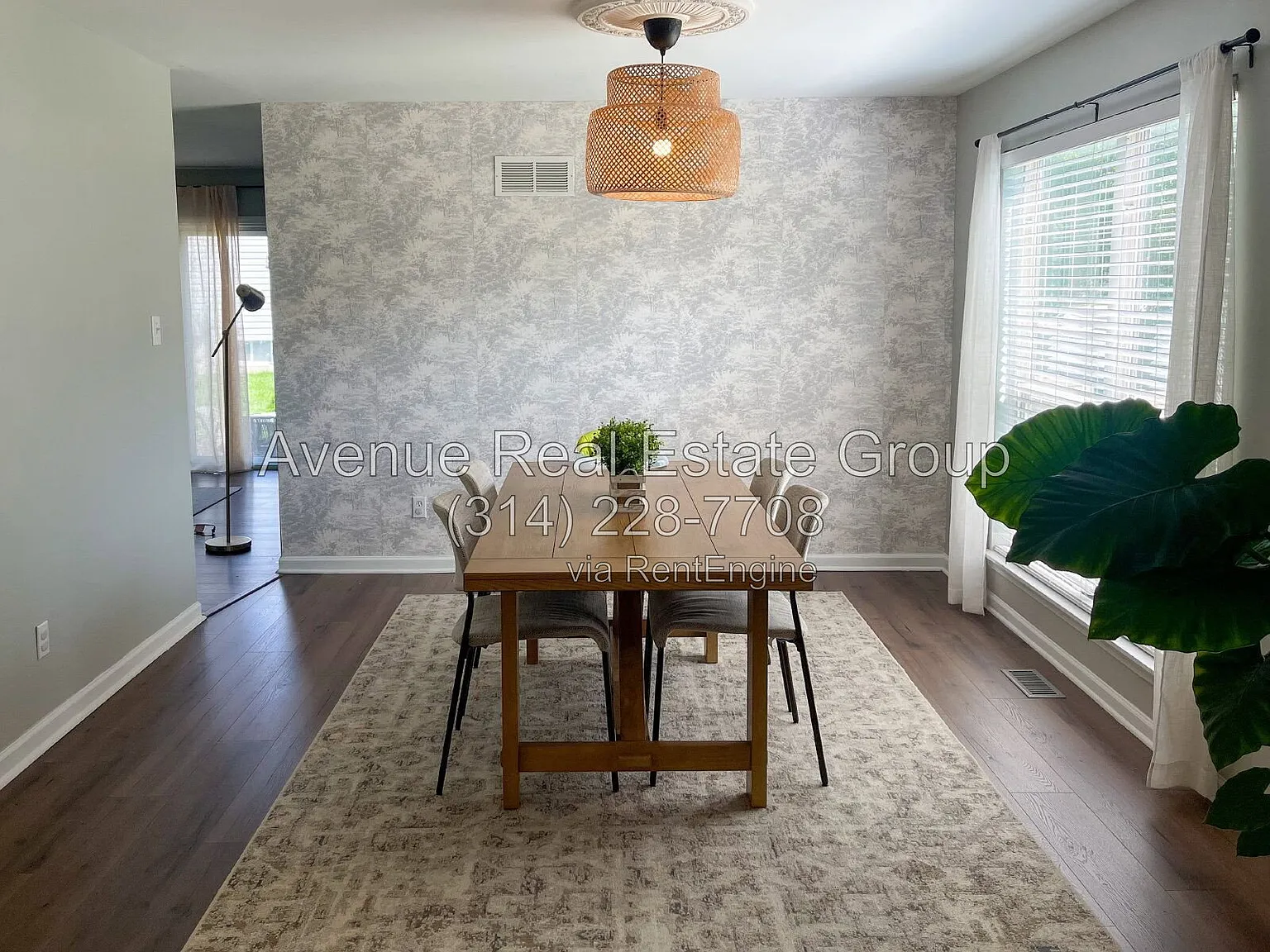 4 bed, 2.5 bath, 2474 sqft, $2,950 — Photo 3