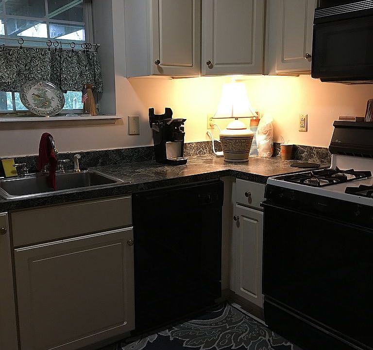 Downstairs kitchen
