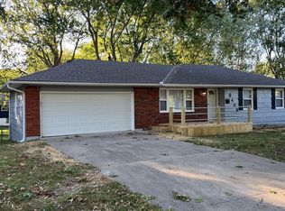 8408 Everett St, Raytown, MO 64138