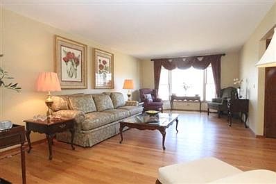 2nd image of 1105 Virginia Ave