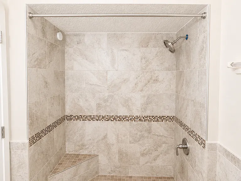 21150 Gertrude Ave #B4 — Photo 5