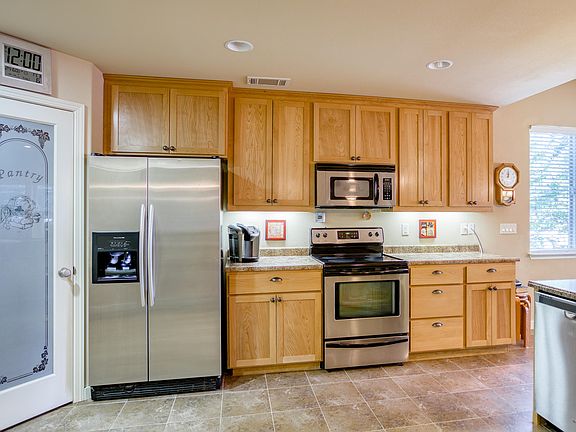 5th image of 7551 Red Eagle Dr