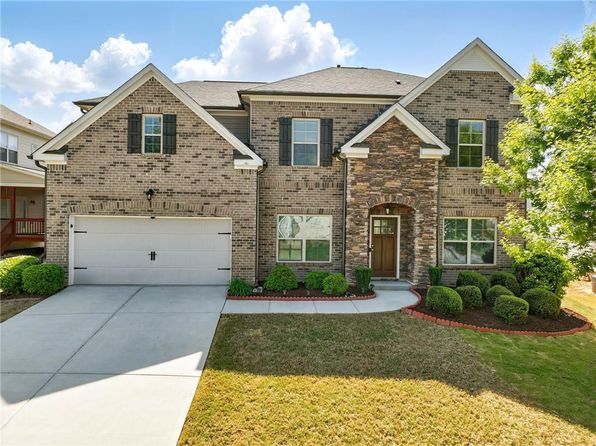 345 Varenna Ln, Sugar Hill, GA 30518