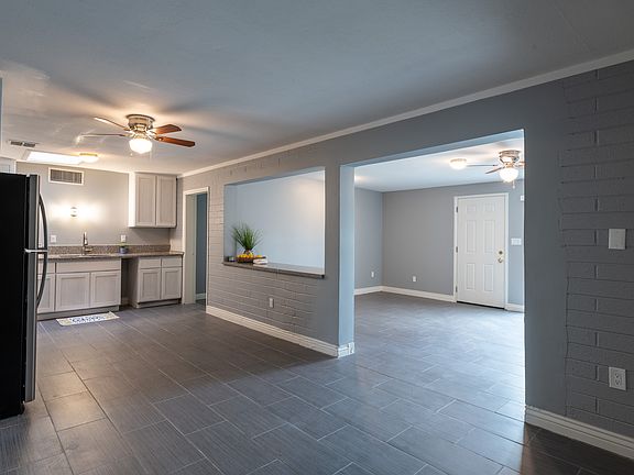 3rd image of 1247 W 6th Ave