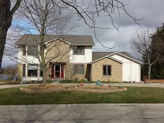 2nd image of 500 Lakes Edge Dr
