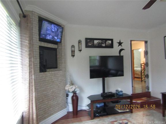 5th image of 85 Mountain Rd