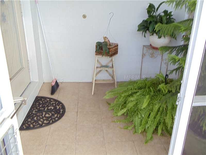 1st image of 22083 Hernando Ave