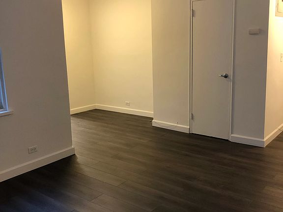 3rd image of 166 E 35th St APT 5A