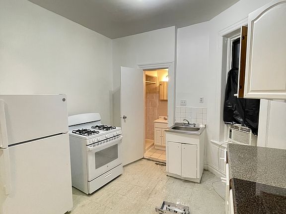 4th image of 844 Flatbush Ave APT 3C
