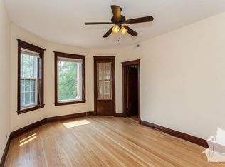 1436 W Addison St #2, Chicago, IL 60613