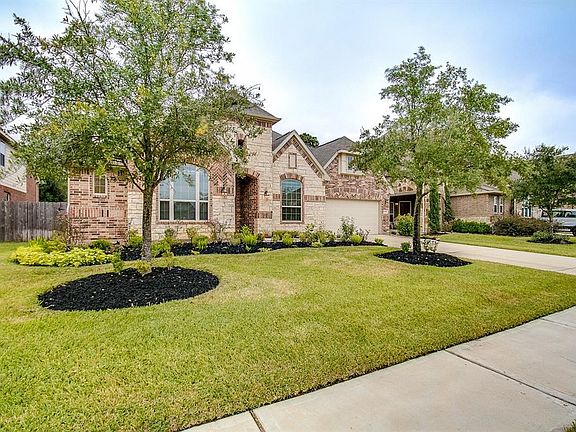3rd image of 5946 Green Meadows Ln