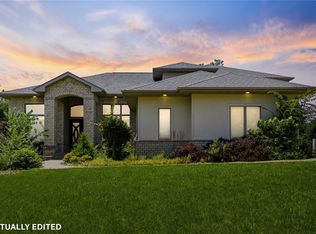 200 Auburn East Ln, Coralville, IA 52241