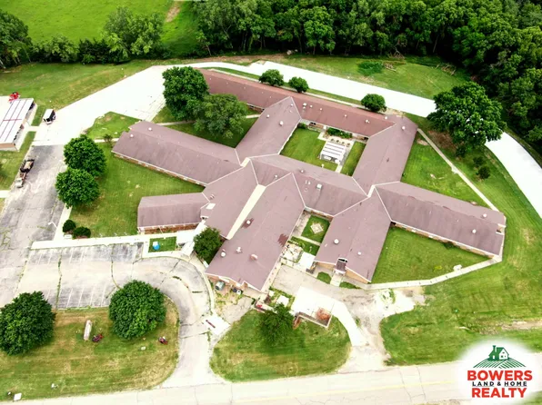 1110 W 11th St, Concordia, KS 66901