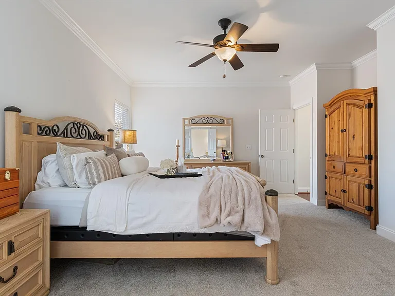 614 Patriot Ln — Photo 20