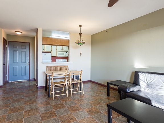 4th image of 687 Royston Ln APT 326