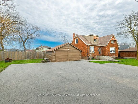 3rd image of 5110 Stanley Ave