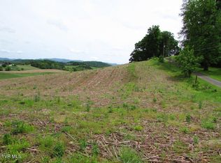 4 Slagle Rd, Elizabethton, TN 37643