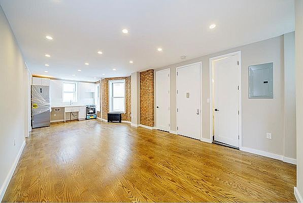 1st image of 220 W 13th St #4E
