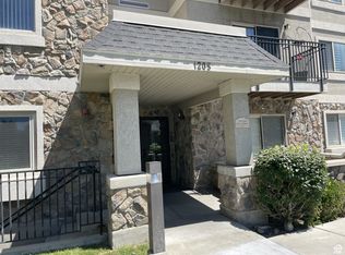 1205 E Privet Dr #1-107, Salt Lake City, UT 84121