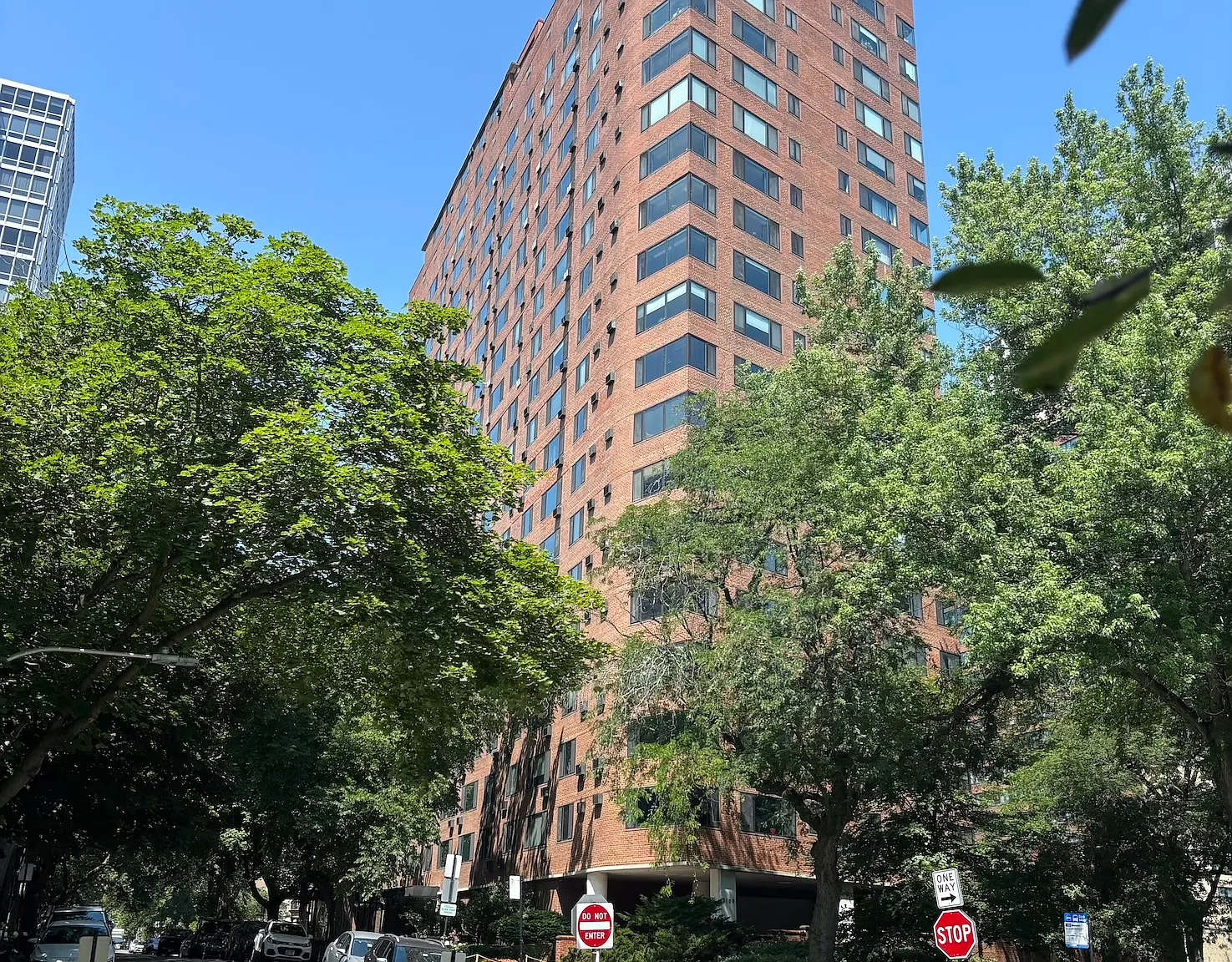 1 bed, 700 sqft, $2,250 — Photo 2