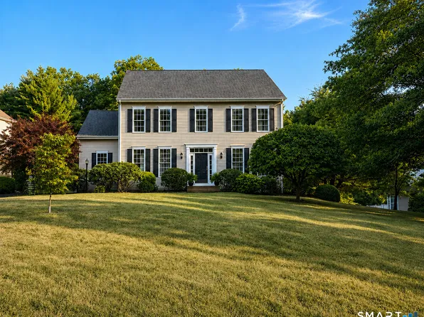25 Fenwick Drive, Avon, CT 06001