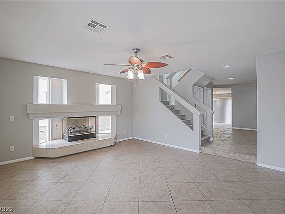 3rd image of 825 Eureka Falls Ct