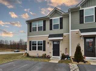 411 Lock Dr, Northampton, PA 18067