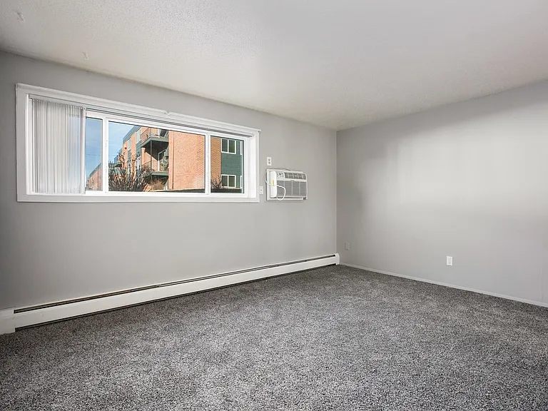 Colton Heights Apartments — Photo 17