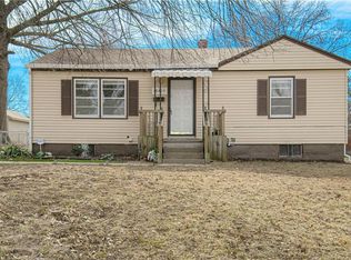 10409 E 26th St S, Independence, MO 64052