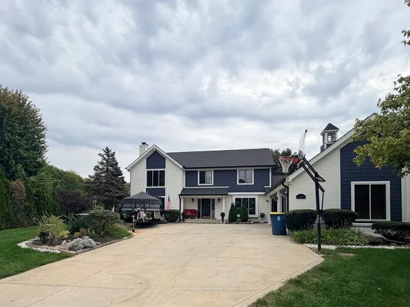 4684 Allen Dr, Carmel, IN 46033