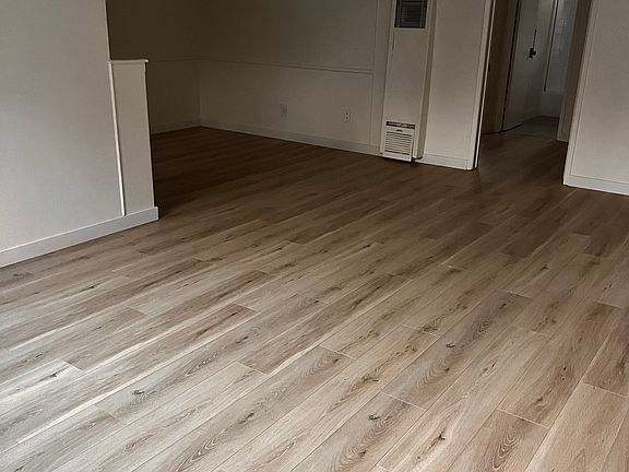 3rd image of 8126 Owensmouth Ave #9